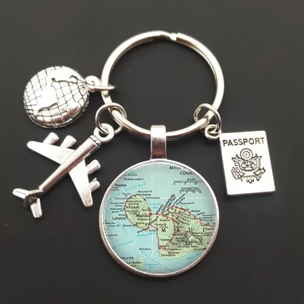 Chaveiro Personalizado de Avião e Mapa-Múndi - Image 5